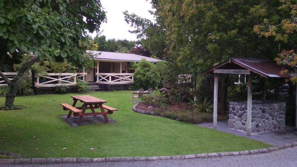 Creel Lodge Turangi Buitenkant foto