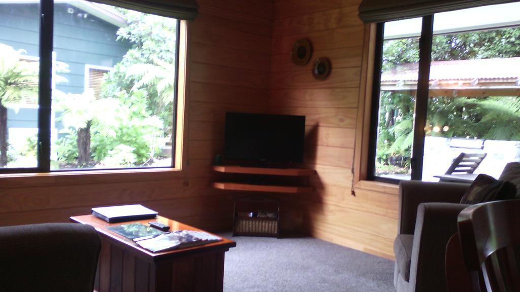 Creel Lodge Turangi Buitenkant foto
